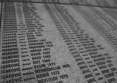 Srebrenica non volta pagina